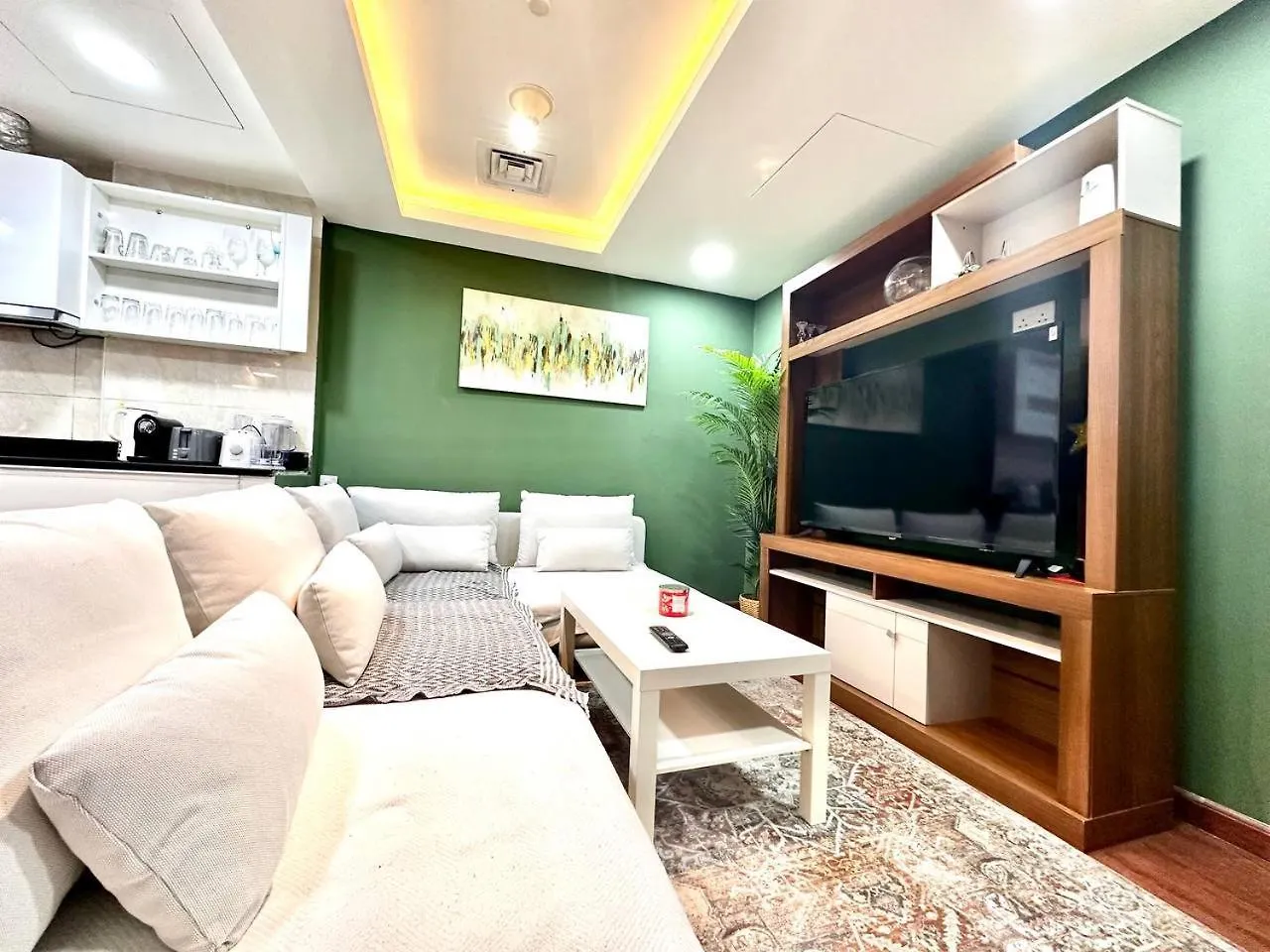 Cozy Apartment In Laya Residence Jvc Dubai United Arab Emirates